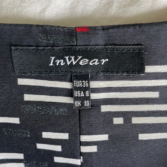 Pleated bottom skirt - Picture 7 of 7